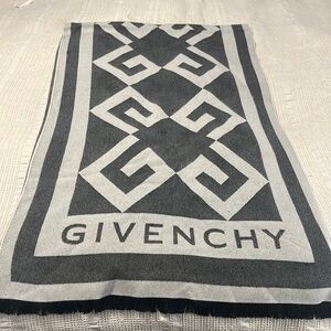 G by Givenchy Wool and Cashmere Logo Scarf NWOT